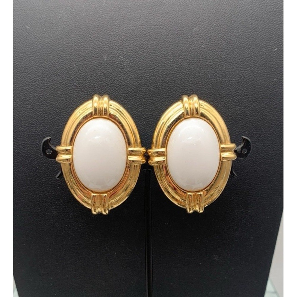 Vintage Napier Chunky Gold Tone And White Lucite‎ Cabachon Pierced Earrings